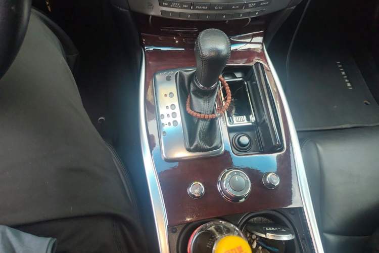 Used Infiniti Q70 2015 Q70L 2.5L Enjoyment Edition Gear Lever
