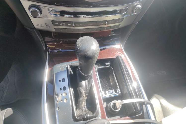 Used Infiniti Q70 2015 Q70L 2.5L Enjoyment Edition Gear Lever
