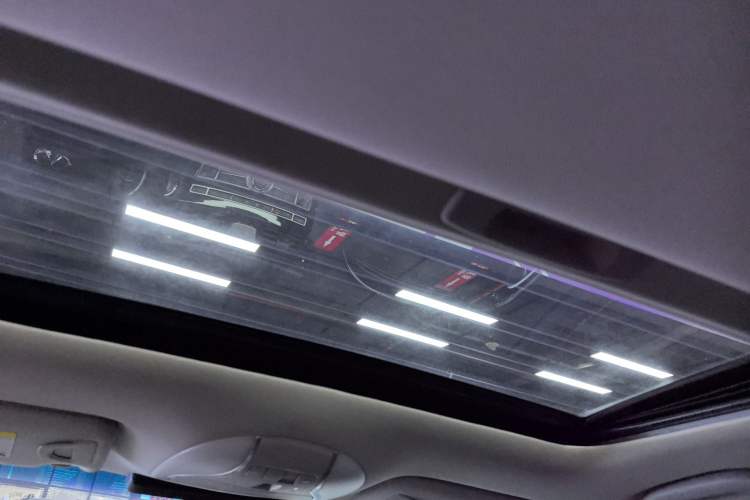 Used Infiniti Q70 2015 Q70L 2.5L Elite Edition Headliner