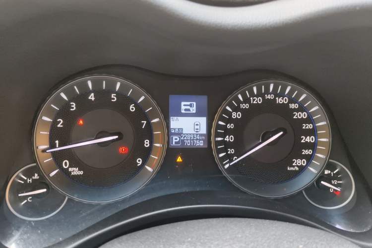 Used Infiniti Q70 2015 Q70L 2.5L Enjoyment Edition Instrument Cluster