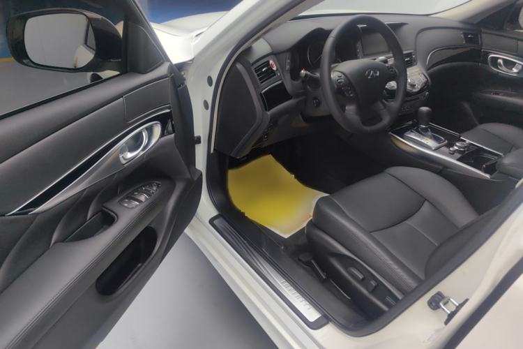 Used Infiniti Q70 2015 Q70L 2.5L Elite Edition Interior 2