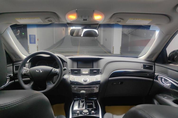 Used Infiniti Q70 2015 Q70L 2.5L Elite Edition Interior 3