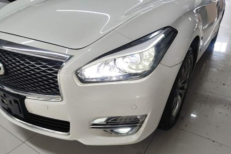Used Infiniti Q70 2015 Q70L 2.5L Elite Edition Left Front Headlight