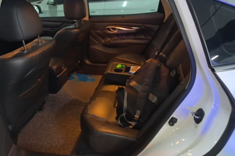 Used Infiniti Q70 2015 Q70L 2.5L Enjoyment Edition Left Rear Seat