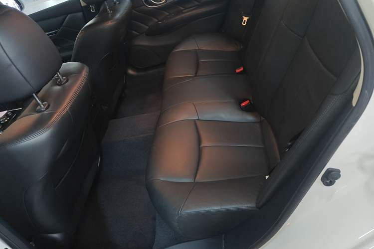 Used Infiniti Q70 2015 Q70L 2.5L Elite Edition Left Rear Seat