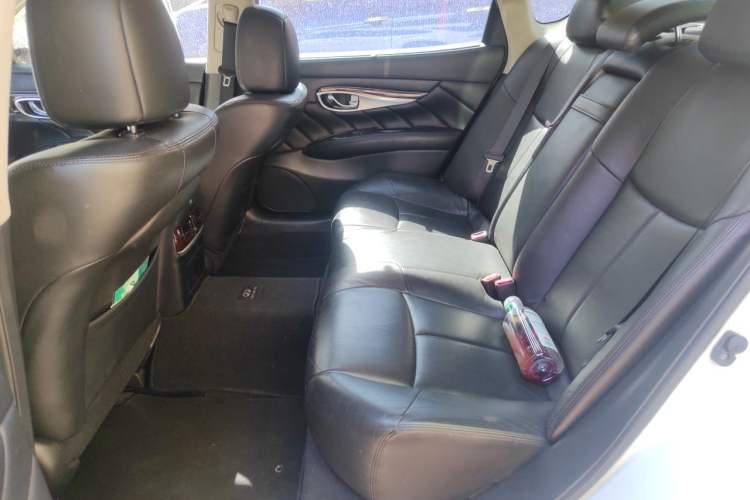 Used Infiniti Q70 2015 Q70L 2.5L Enjoyment Edition Left Rear Seat