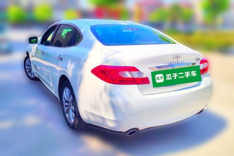 Used Infiniti Q70  Rear Left 45 Deg
