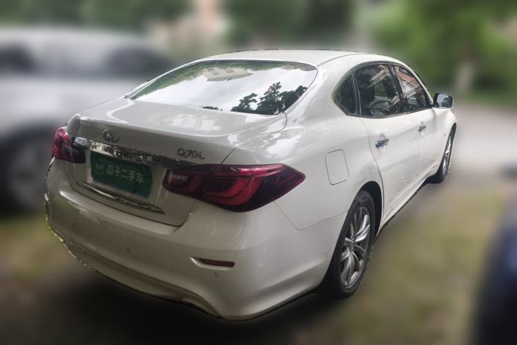 Used Infiniti Q70 2015 Q70L 2.5L Elite Edition Rear Right 45 Deg