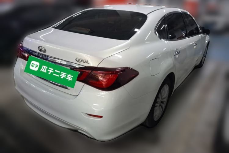 Used Infiniti Q70 2015 Q70L 2.5L Enjoyment Edition Rear Right 45 Deg