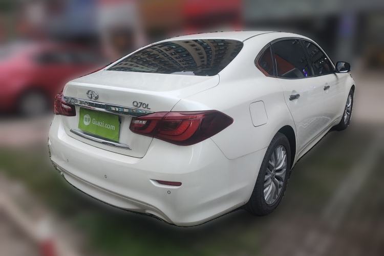 Used Infiniti Q70 2015 Q70L 2.5L Enjoyment Edition Rear Right 45 Deg