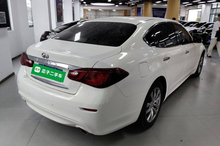 Used Infiniti Q70 2015 Q70L 2.5L Elite Edition Rear Right 45 Deg