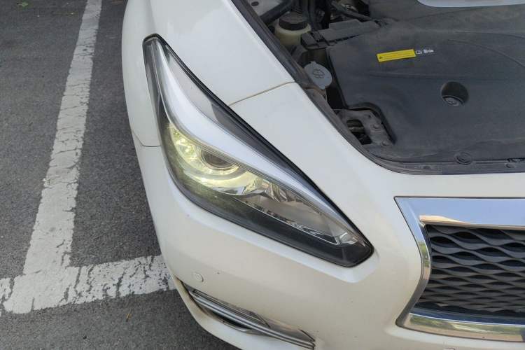Used Infiniti Q70 2015 Q70L 2.5L Elite Edition Right Front Headlight