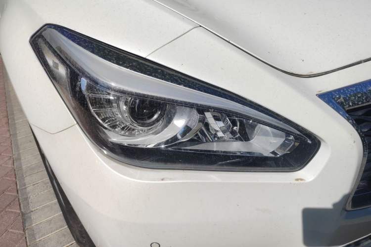 Used Infiniti Q70 2015 Q70L 2.5L Enjoyment Edition Right Front Headlight