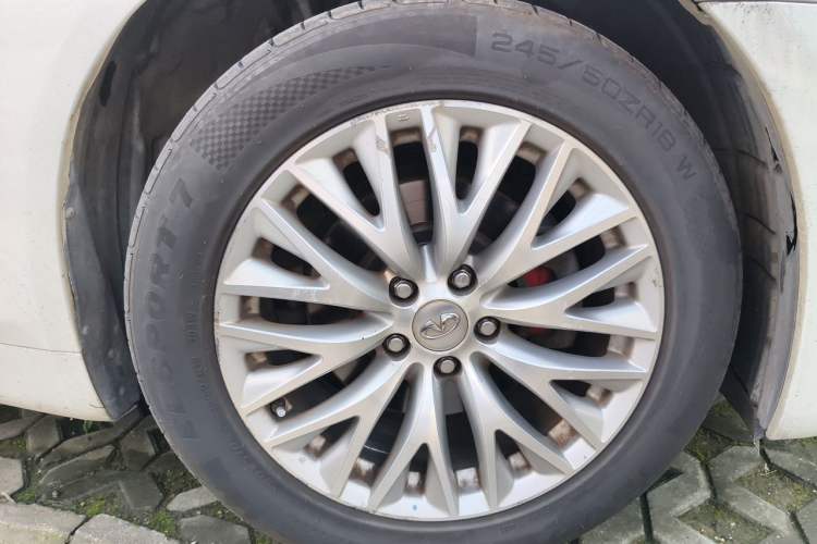 Used Infiniti Q70 2015 Q70L 2.5L Enjoyment Edition Right Front Wheel Hub