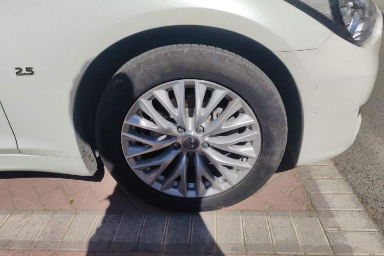 Used Infiniti Q70 2015 Q70L 2.5L Enjoyment Edition Right Front Wheel Hub