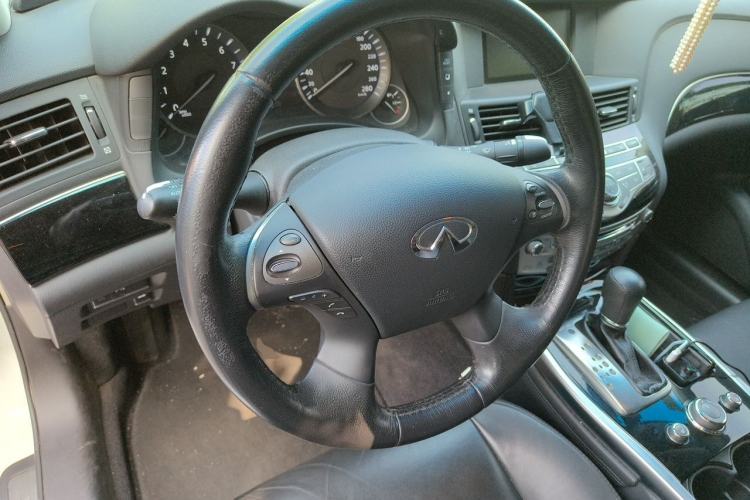 Used Infiniti Q70 2015 Q70L 2.5L Elite Edition Steering Wheel