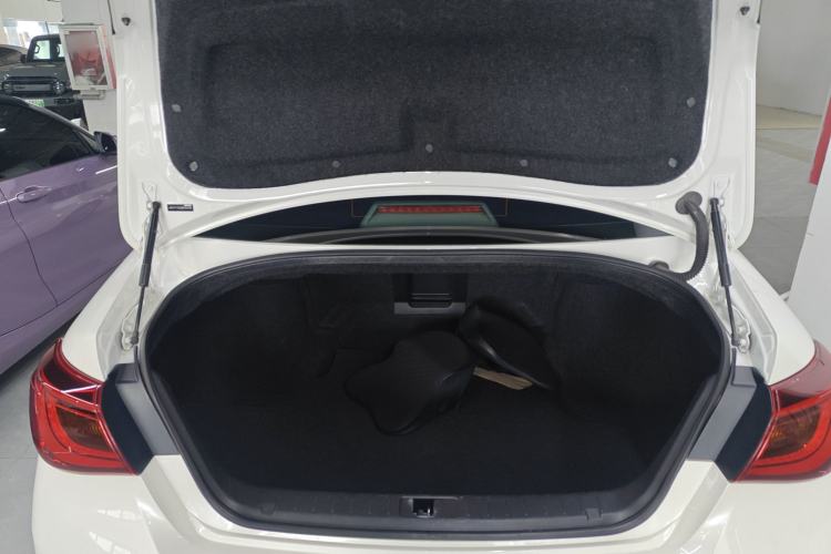 Used Infiniti Q70 2015 Q70L 2.5L Elite Edition Trunk
