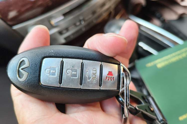 Used Infiniti Q70 2015 Q70L 2.5L Enjoyment Edition Vehicle Key