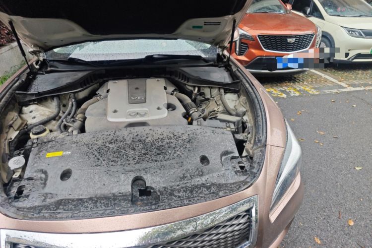 Used Infiniti Q70 2015 Q70L 2.5L Elite Edition Engine Bay Left