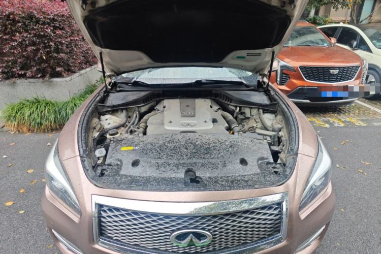 Used Infiniti Q70 2015 Q70L 2.5L Elite Edition Engine Bay