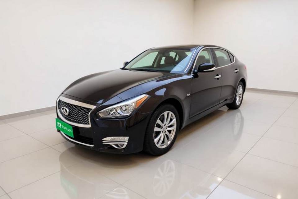 Infiniti Q70 2017