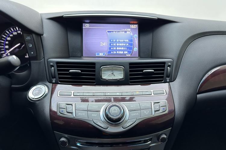 Used Infiniti Q70 2017 Q70L 2.5L Enjoyment Edition Audio And AC Panel
