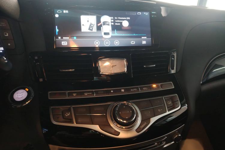 Used Infiniti Q70 2017 Q70L 2.5L Elite Edition Audio And AC Panel