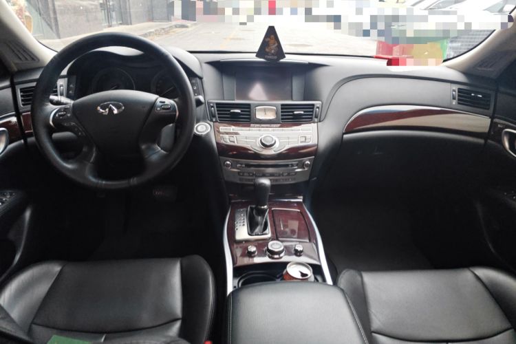 Used Infiniti Q70 2017 Q70L 2.5L Enjoyment Edition Center Console