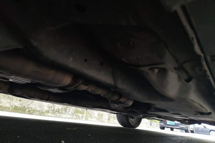 Used Infiniti Q70 2017 Q70L 2.5L Elite Edition Chassis Front Left