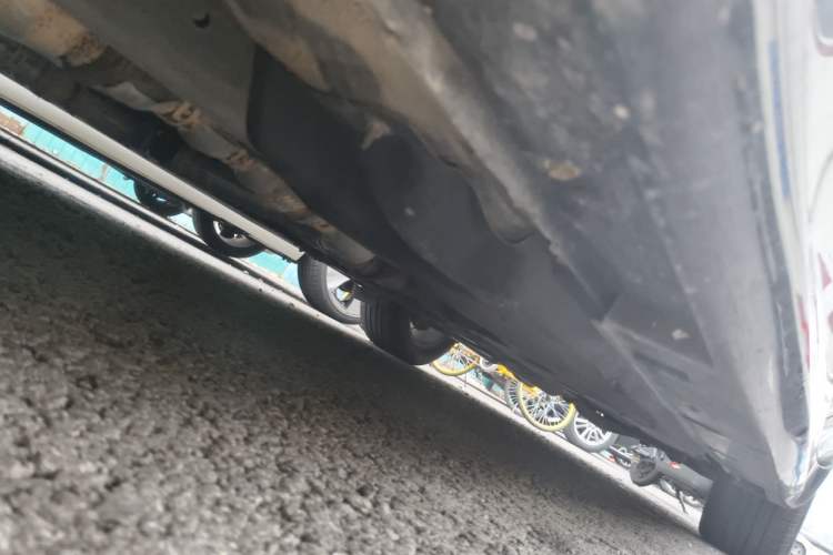 Used Infiniti Q70 2017 Q70L 2.5L Elite Edition Chassis Front Left