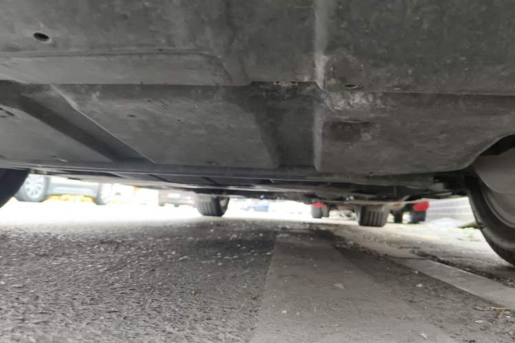 Used Infiniti Q70 2017 Q70L 2.5L Elite Edition Chassis Front