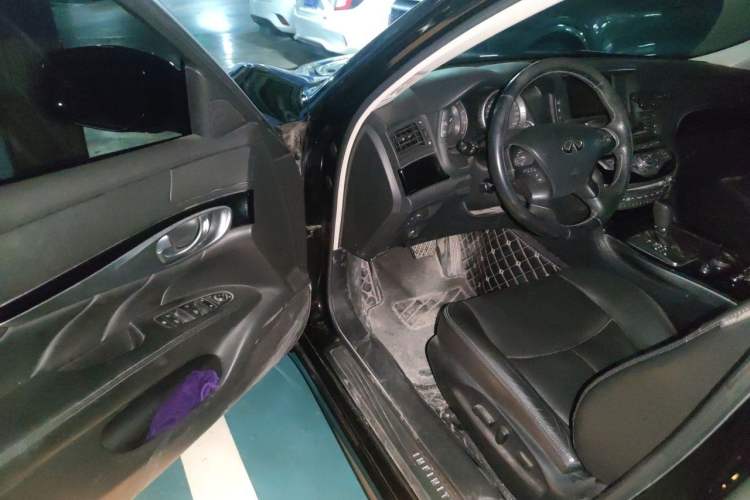 Used Infiniti Q70 2017 Q70L 2.5L Elite Edition Driver Seat