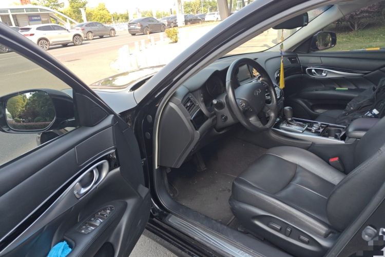 Used Infiniti Q70 2017 Q70L 2.5L Elite Edition Driver Seat