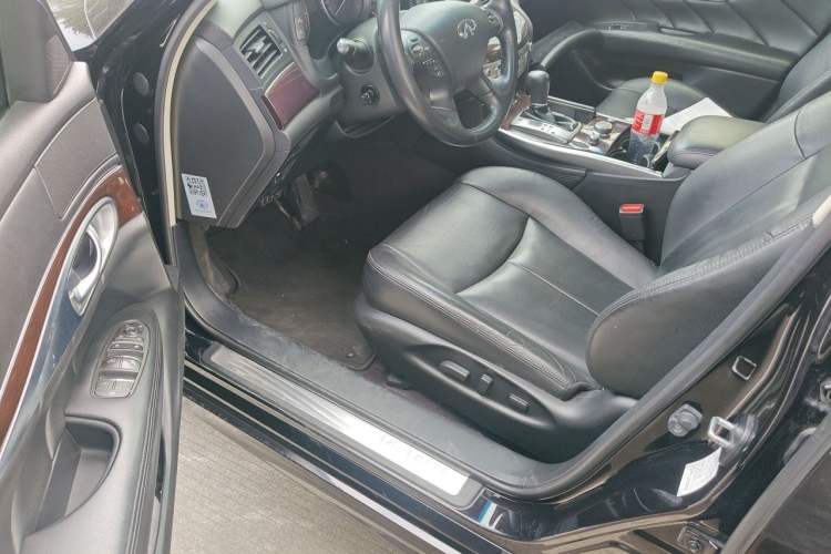 Used Infiniti Q70 2017 Q70L 2.5L Elite Edition Driver Seat