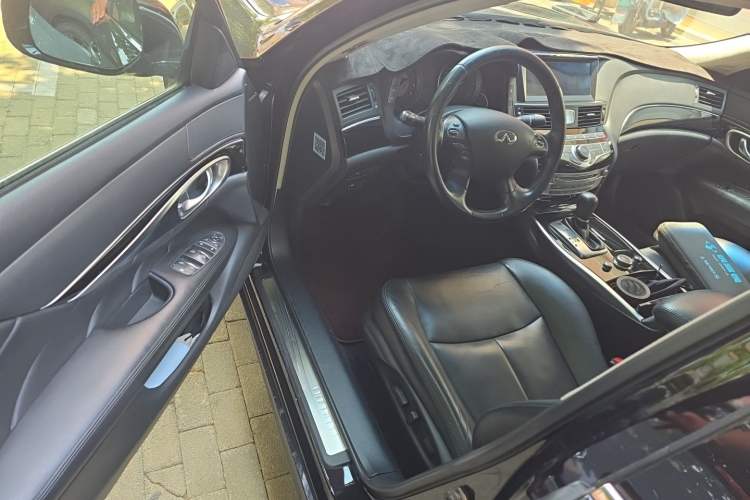 Used Infiniti Q70 2017 Q70L 2.5L Elite Edition Driver Seat