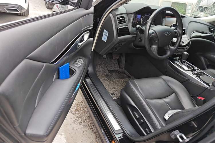 Used Infiniti Q70 2017 Q70L 2.5L Elite Edition Driver Seat
