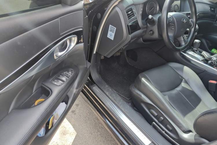Used Infiniti Q70 2017 Q70L 2.5L Elite Edition Driver Seat