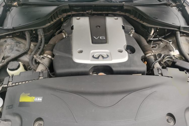 Used Infiniti Q70 2017 Q70L 2.5L Enjoyment Edition Engine Bay