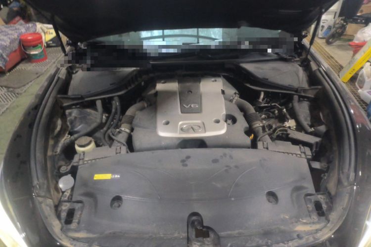 Used Infiniti Q70 2017 Q70L 2.5L Elite Edition Engine Bay