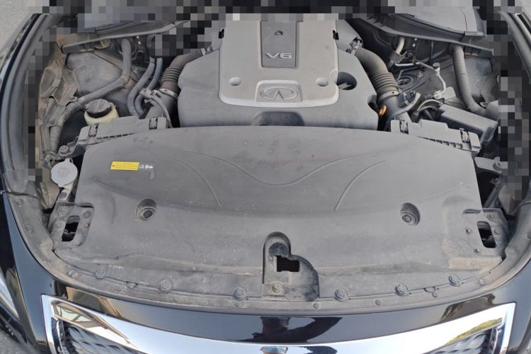 Used Infiniti Q70 2017 Q70L 2.5L Elite Edition Engine Bay