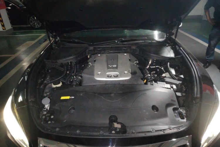 Used Infiniti Q70 2017 Q70L 2.5L Enjoyment Edition Engine Bay