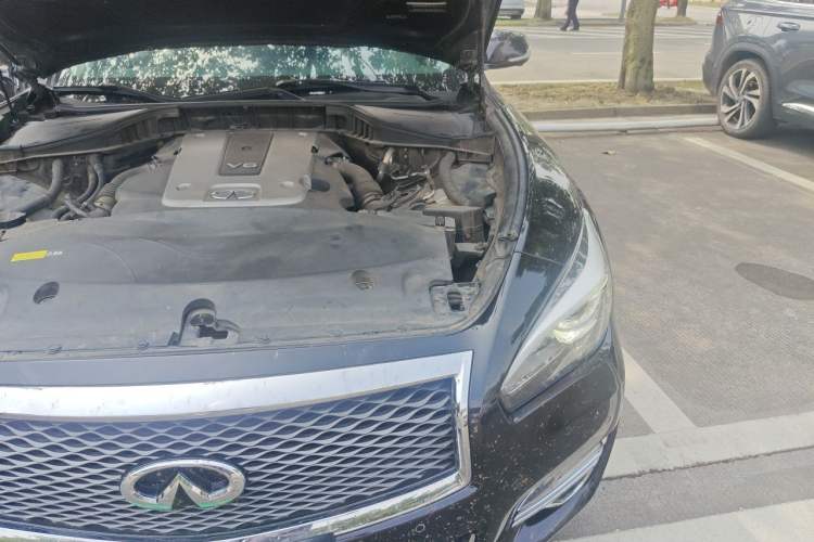 Used Infiniti Q70 2017 Q70L 2.5L Elite Edition Engine Bay Left