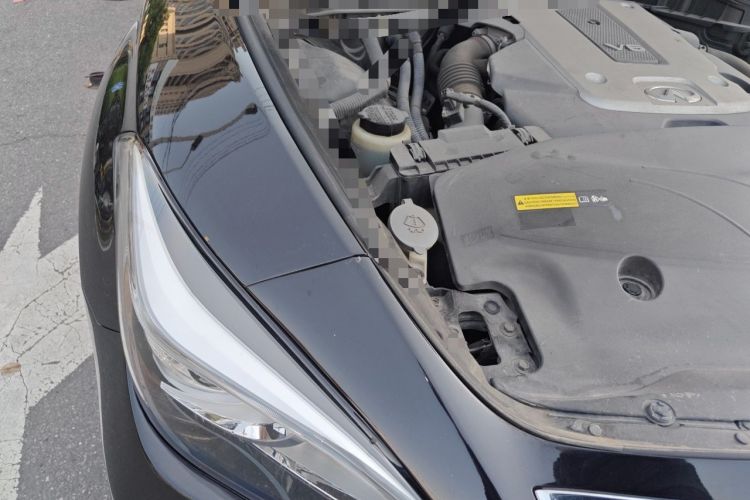 Used Infiniti Q70 2017 Q70L 2.5L Elite Edition Engine Bay Right