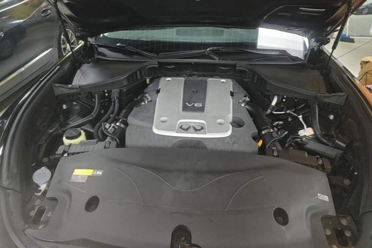 Used Infiniti Q70 2017 Q70L 2.5L Enjoyment Edition Engine Bay