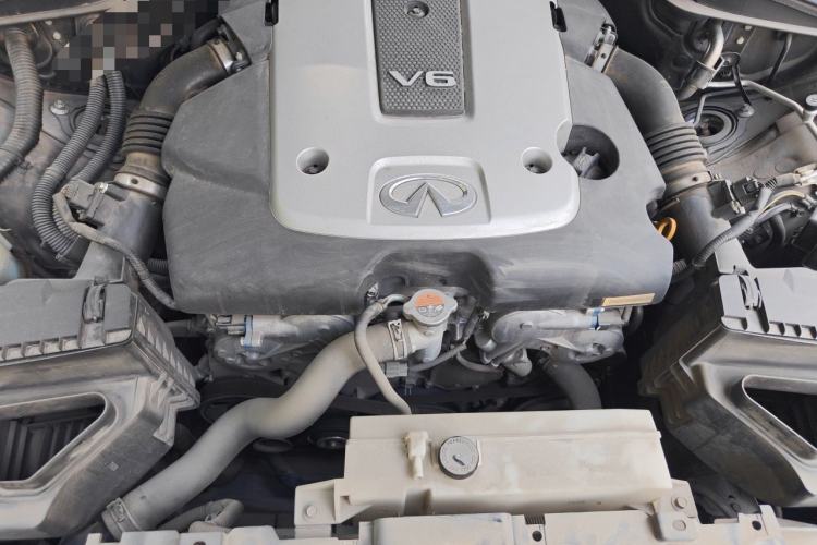 Used Infiniti Q70 2017 Q70L 2.5L Elite Edition Engine Bay