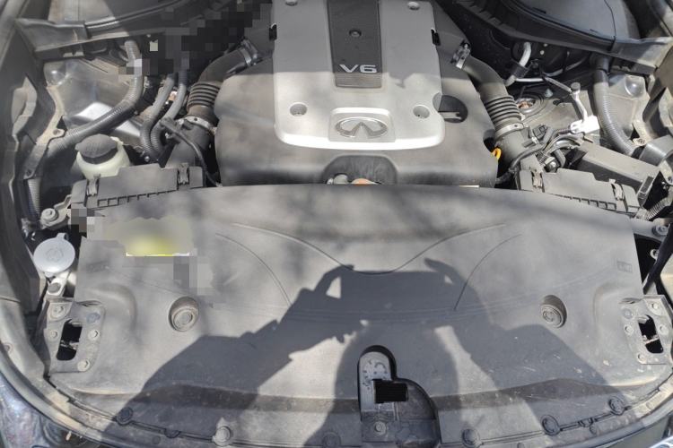 Used Infiniti Q70 2017 Q70L 2.5L Elite Edition Engine Bay