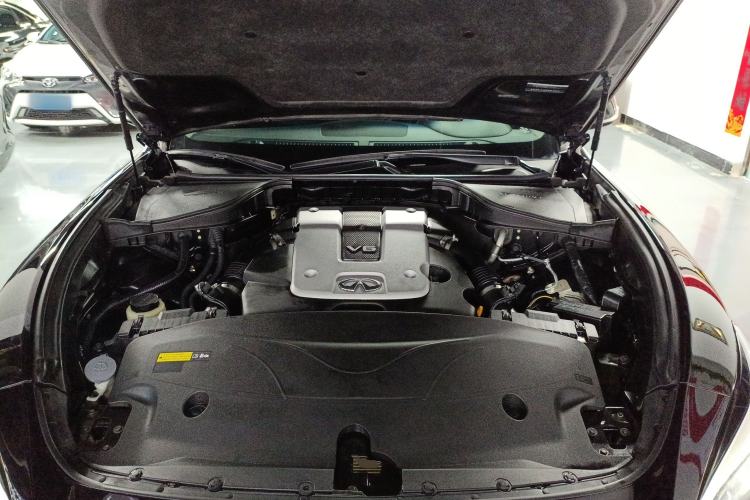 Used Infiniti Q70 2017 Q70L 2.5L Elite Edition Engine Bay