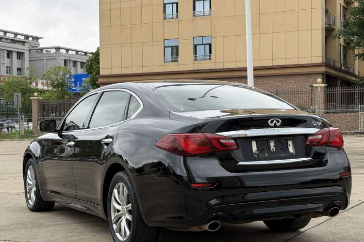 Used Infiniti Q70 2017 Q70L 2.5L Elite Edition Exterior 3