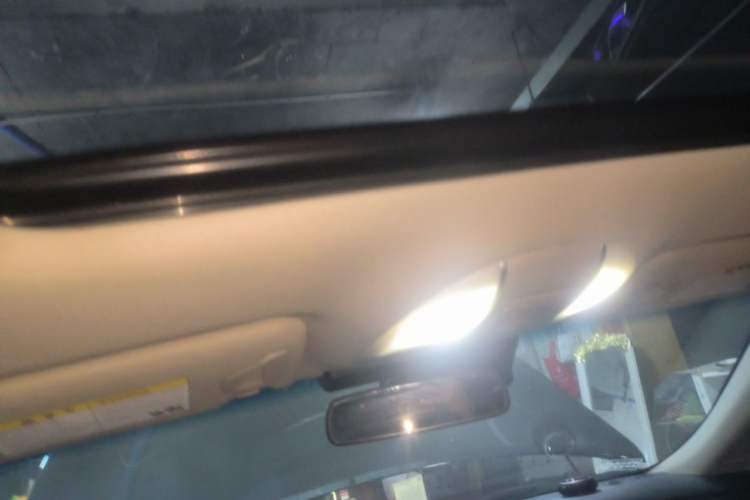 Used Infiniti Q70 2017 Q70L 2.5L Elite Edition Headliner