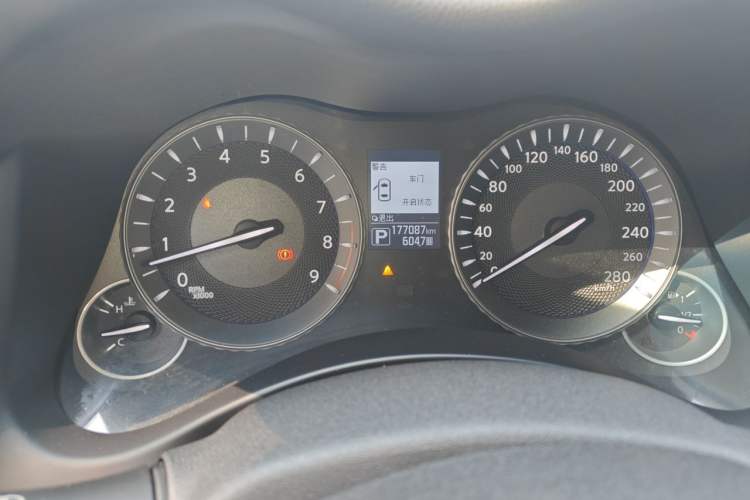 Used Infiniti Q70 2017 Q70L 2.5L Elite Edition Instrument Cluster